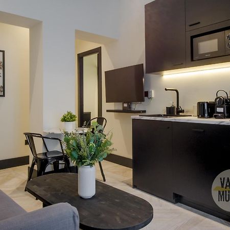 Iconic Apt En Plena Plaza Del Carmen Para 4Pax E3 Madrid Exterior photo