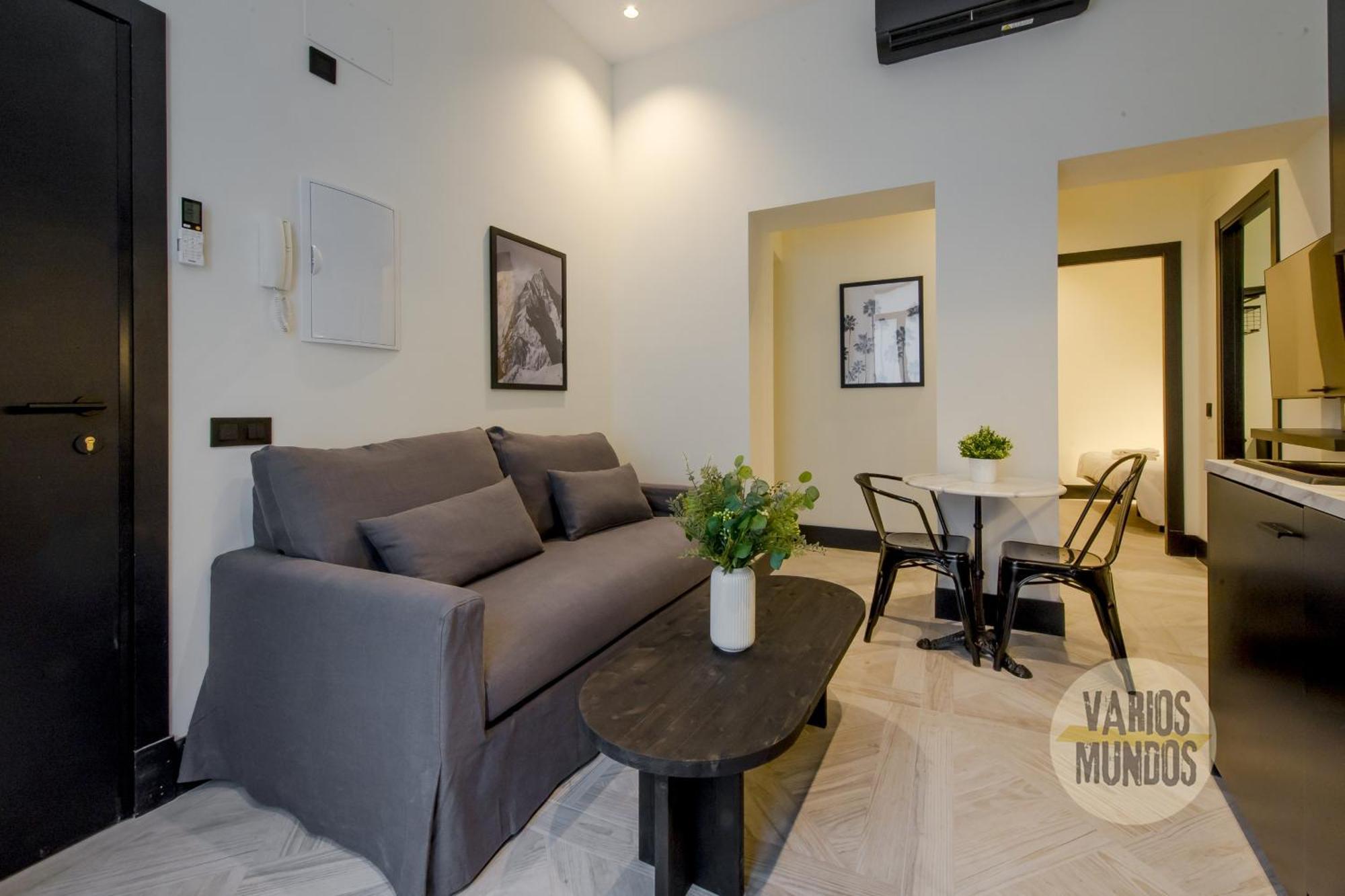 Iconic Apt En Plena Plaza Del Carmen Para 4Pax E3 Madrid Exterior photo