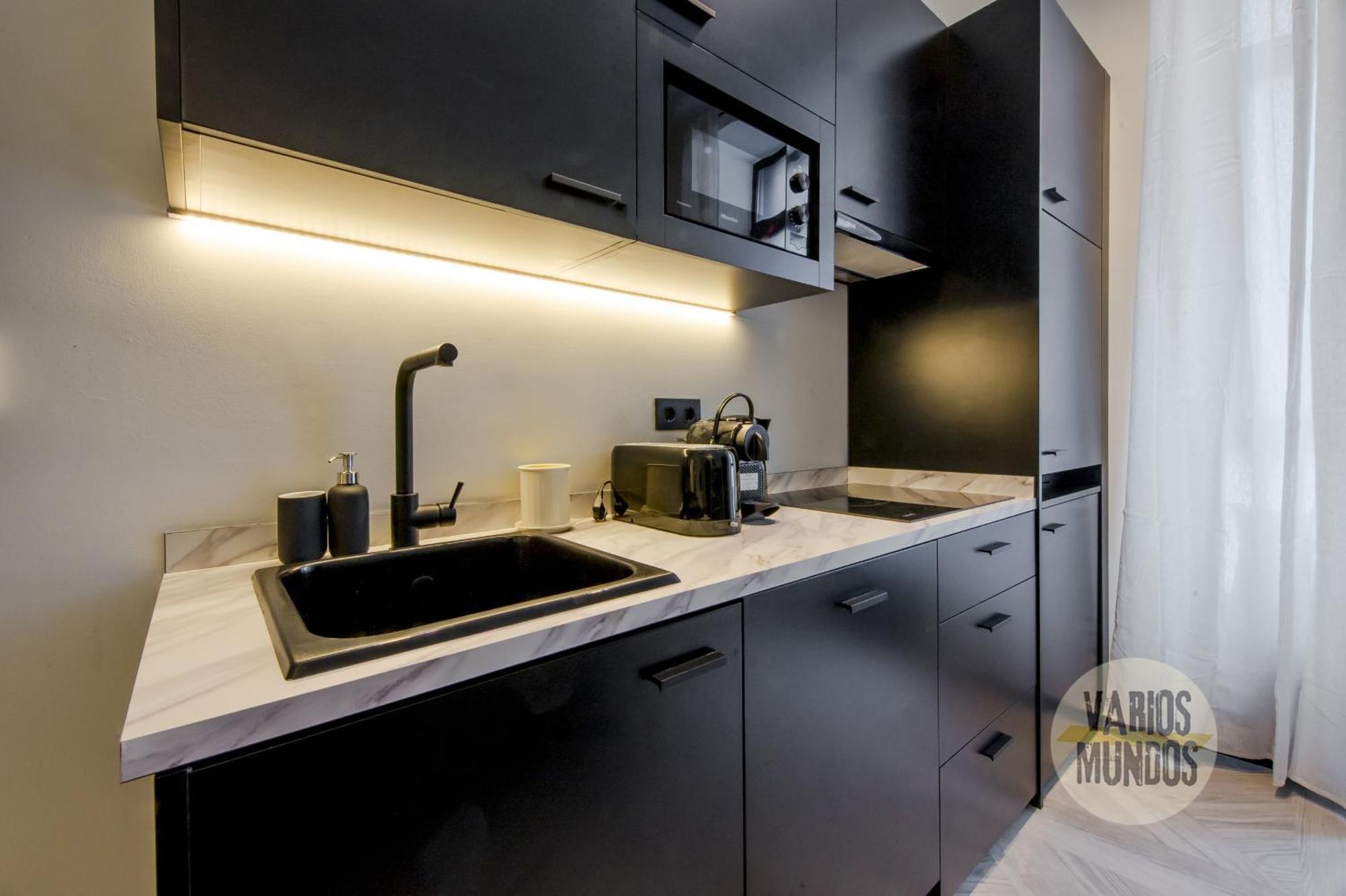Iconic Apt En Plena Plaza Del Carmen Para 4Pax E3 Madrid Exterior photo